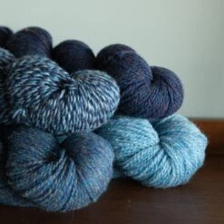 Blanket Club 2024 | Yarn Kit(Yarn Kit) 21 Blanket Club 2024 | Yarn Kit(Yarn Kit) -Stolen Yarn Store Blues2