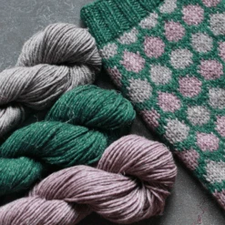 Fómhar Cowl Yarn Kit(Fomhar Cowl Yarn Kit) -Stolen Yarn Store Fomhar1