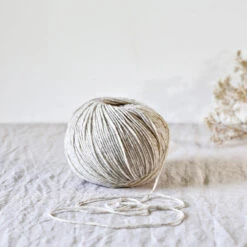 Caonach Yarn Kit(Caonach Yarn Kit) -Stolen Yarn Store Gilliatt poivre blanc 4c1b9958 cca4 44c7 a598 a4a46f22dab5