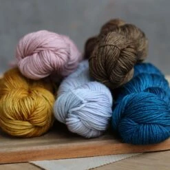 Vivacious DK(Vivacious Dk)