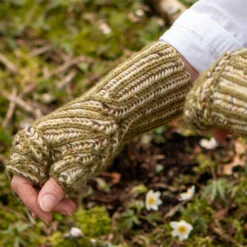 Spring Seasons Club 2025 | Digital Option(Spring Seasons Club 2025 Digital Option) -Stolen Yarn Store Houseman17 e836ce1e 137f 42e0 807e 1cdef241f7d9