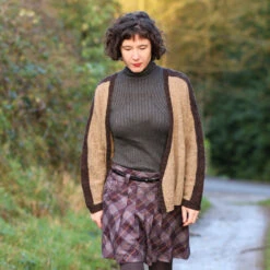 Cosy Puzzle Cardigan Pattern(Cosy Puzzle) -Stolen Yarn Store IMG 0971