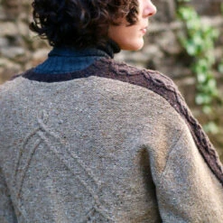 Cosy Puzzle Cardigan Pattern(Cosy Puzzle) -Stolen Yarn Store IMG 1024