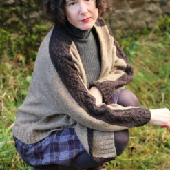 Cosy Puzzle Cardigan Pattern(Cosy Puzzle) -Stolen Yarn Store IMG 1031