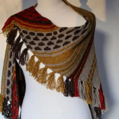 Bubble Dash Shawl Pattern(Bubble Dash) -Stolen Yarn Store IMG 1372