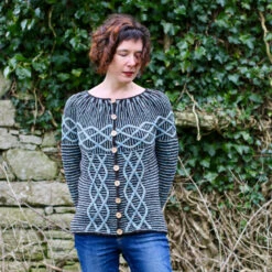 Ribosome Cardigan Pattern(Ribosome) -Stolen Yarn Store IMG 1540