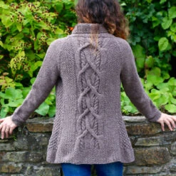 Shaniko Cardigan Pattern(Shaniko) 10 Shaniko Cardigan Pattern(Shaniko) -Stolen Yarn Store IMG 1622