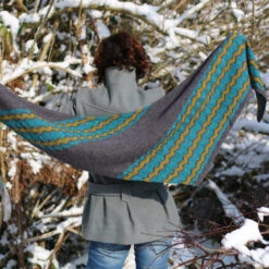 Russler Shawl Pattern(Russler) 21 Russler Shawl Pattern(Russler) -Stolen Yarn Store IMG 1631