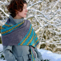 Russler Shawl Pattern(Russler) 23 Russler Shawl Pattern(Russler) -Stolen Yarn Store IMG 1678