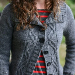 Traveller's End Cardigan Pattern(Travellers End) -Stolen Yarn Store IMG 1731