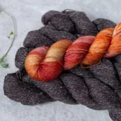 Neon Skyline Yarn Kit(Neon Skyline Yarn Kit) -Stolen Yarn Store IMG 2100