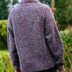 Dalia Cardigan Pattern(Dalia Cardigan) -Stolen Yarn Store IMG 3646