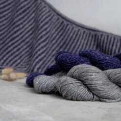 Vines And Vale Yarn Kit(Vines And Vale Yarn Kit)