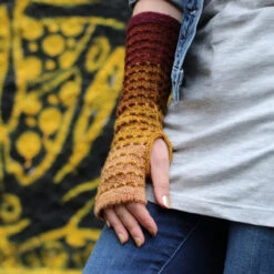 Probys Mitts Pattern(Probys) 10 Probys Mitts Pattern(Probys) -Stolen Yarn Store IMG 3838