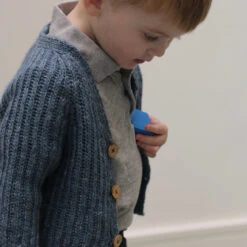 Novio Jr Cardigan Pattern(Novio Jr) -Stolen Yarn Store IMG 5299