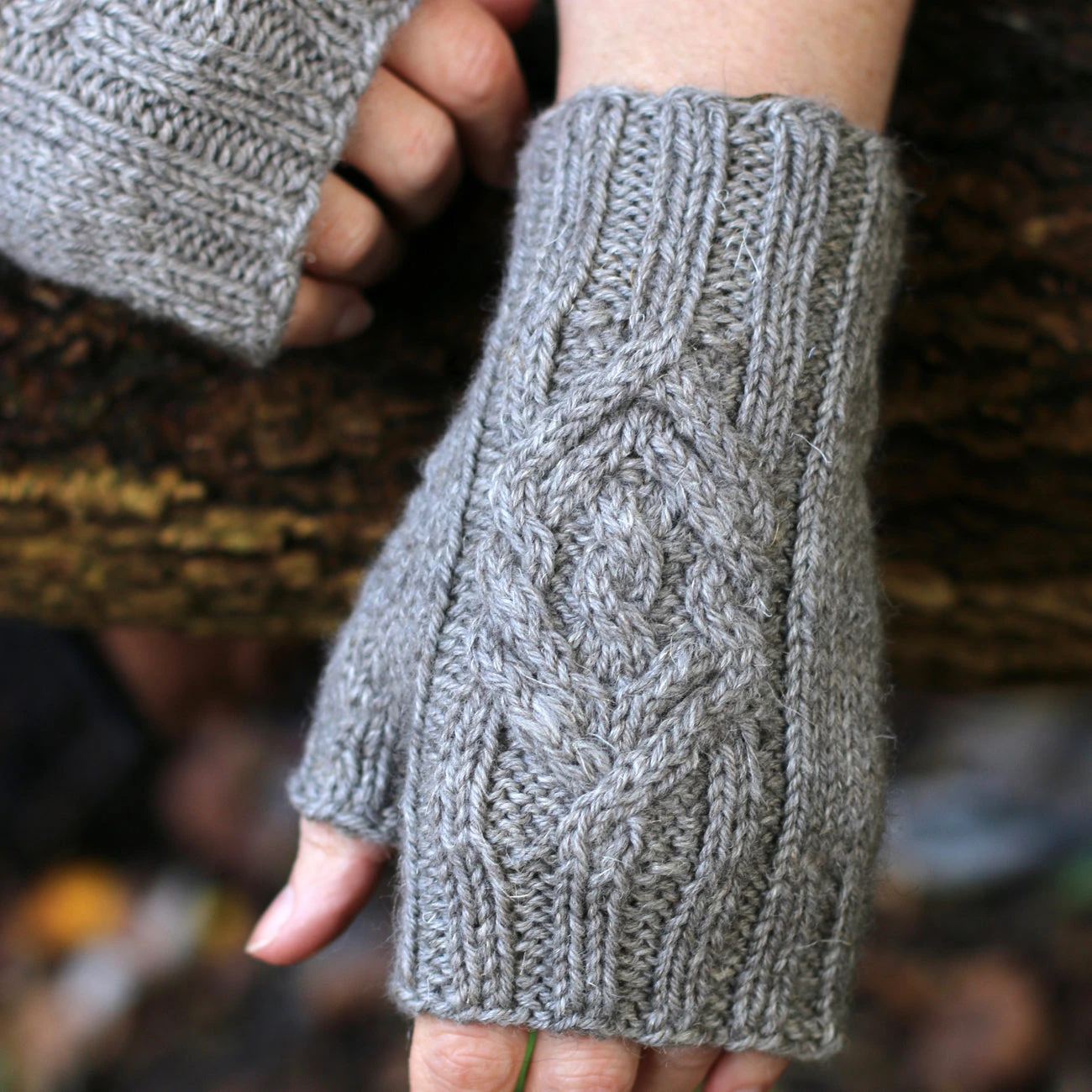 Peterswell Mitts Pattern(Peterswell) 4 Peterswell Mitts Pattern(Peterswell) - Image 2