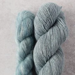 Iascaire Sweater Yarn Kit(Iascaire Sweater Yarn Kit) -Stolen Yarn Store IMG 5743