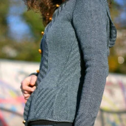 Bakersville Cardigan Pattern(Bakersville) -Stolen Yarn Store IMG 6063