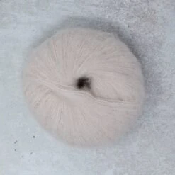 Mithral Yarn Kit(Mithral Kit) -Stolen Yarn Store IMG 6120