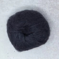 Mithral Yarn Kit(Mithral Kit) -Stolen Yarn Store IMG 6126