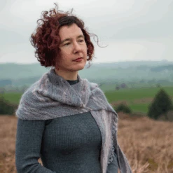 Grianchloch Shawl Pattern(Grianchloch Shawl Pattern) 12 Grianchloch Shawl Pattern(Grianchloch Shawl Pattern) -Stolen Yarn Store IMG 6578 aa8b8ae5 42f7 45fa 958e 0ee4294844a4