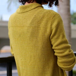 Strombus Cardigan Pattern(Strombus) -Stolen Yarn Store IMG 6702