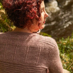 Torc Cardigan Pattern(Torc Cardigan Pattern) -Stolen Yarn Store IMG 6902