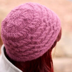 Palatino Hat Pattern(Palatino) -Stolen Yarn Store IMG 7274