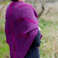 SiOG Stripes Shawl Pattern(Siog Stripes Shawl) -Stolen Yarn Store IMG 7334 86ffe2a0 aa5c 4c6f 8a71 7d69ab042c4a