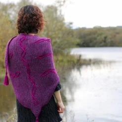 SiOG Stripes Shawl Pattern(Siog Stripes Shawl) -Stolen Yarn Store IMG 7342