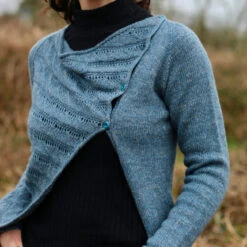 Dark Pearl Nua Cardigan Pattern(Dark Pearl Nua) -Stolen Yarn Store IMG 7715