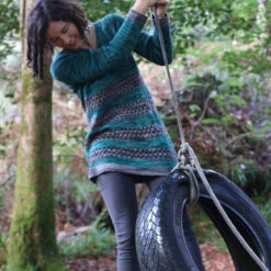 Lignite Sweater Pattern(Lignite) -Stolen Yarn Store IMG 7896