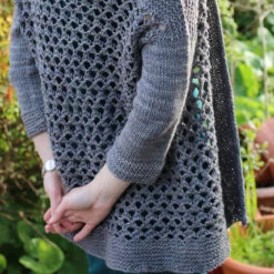 Rakuda Cardigan Pattern(Rakuda) -Stolen Yarn Store IMG 8018