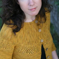 Ravi Cardigan Pattern(Ravi) -Stolen Yarn Store IMG 8021