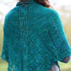 Feamainn Shawl Pattern(Feamainn Shawl) -Stolen Yarn Store IMG 8048