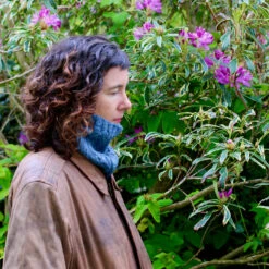 Peterswell Cowl Yarn Kit(Peterswell Cowl Yarn Kit) -Stolen Yarn Store IMG 8131 1 ee8582a5 5a65 48b8 a108 7b5edea5e408