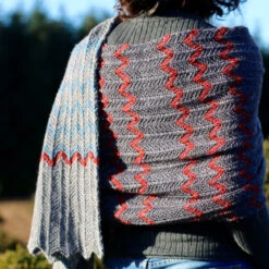 Dangle Wrap Pattern(Dangle) -Stolen Yarn Store IMG 8835
