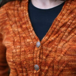 Woodburne Cardigan Pattern(Woodburne Cardigan) -Stolen Yarn Store IMG 9099