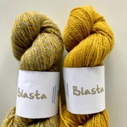 Muileata Scarf Yarn Kit(Muileata Scarf Yarn Kit) -Stolen Yarn Store IMG 9138