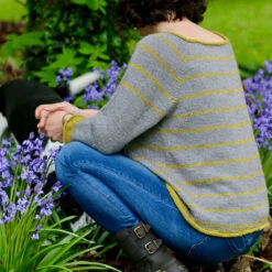 Pistachio Saffron Yarn Kit(Pistachio Saffron) -Stolen Yarn Store IMG 9162