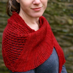 Semi-Quaver Shawl Pattern(Semi Quaver) -Stolen Yarn Store IMG 9690