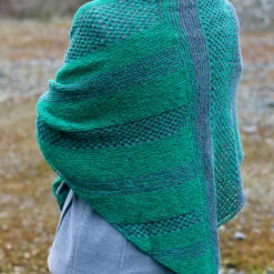 Cois Farraige Shawl Pattern(Cois Farraige Shawl) -Stolen Yarn Store IMG 9921 1