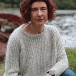 Iascaire Sweater Pattern(Iascaire Sweater Pattern) -Stolen Yarn Store Iasc sq 3