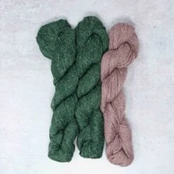 Pistachio Saffron Yarn Kit(Pistachio Saffron) -Stolen Yarn Store Pistachio 2