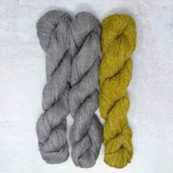 Pistachio Saffron Yarn Kit(Pistachio Saffron) -Stolen Yarn Store Pistachio 7