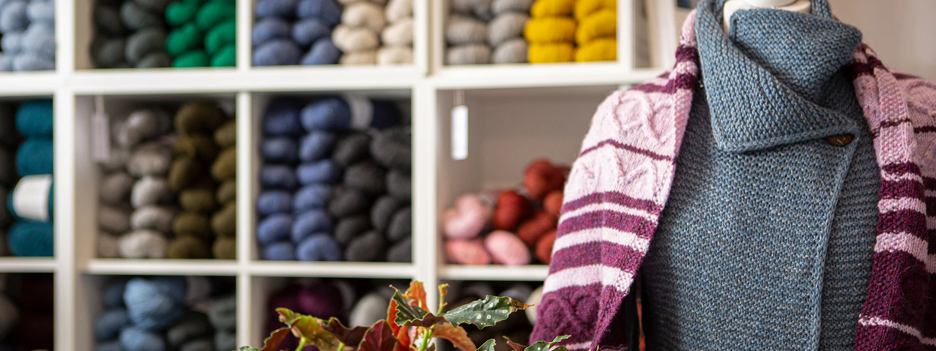 Stolen Yarn Store -Stolen Yarn Store Visit studio d1