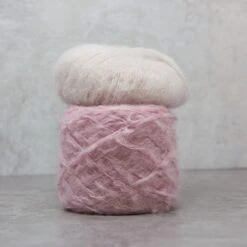 Duvet Day Yarn Kit(Duvet Day Yarn Kit) 33 Duvet Day Yarn Kit(Duvet Day Yarn Kit) -Stolen Yarn Store blossompearljpg