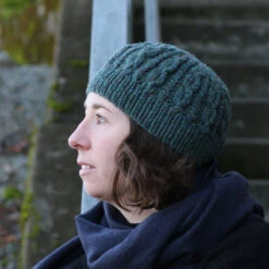 Project Workshop | Bobbin Hat(Project Workshop Bobbin Hat) 8 Project Workshop | Bobbin Hat(Project Workshop Bobbin Hat) -Stolen Yarn Store bobbinhat3square