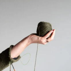 Daingean Yarn Kit | Long Sleeve(Daingean Yarn Kit Long Sleeve) -Stolen Yarn Store daingean yarn in hand 1