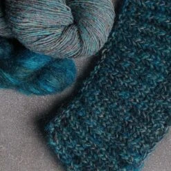 Iascaire Sweater Yarn Kit(Iascaire Sweater Yarn Kit) -Stolen Yarn Store farraige a2dc8f46 dd9e 4d53 89e6 bd278232d646